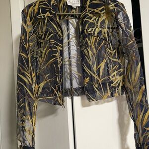 Cropped, Sheer Women's Sheer Leaf Pattern Jacket - Black and Gold